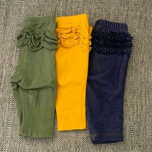 Lot of ruffle butt 3-6 mo leggings